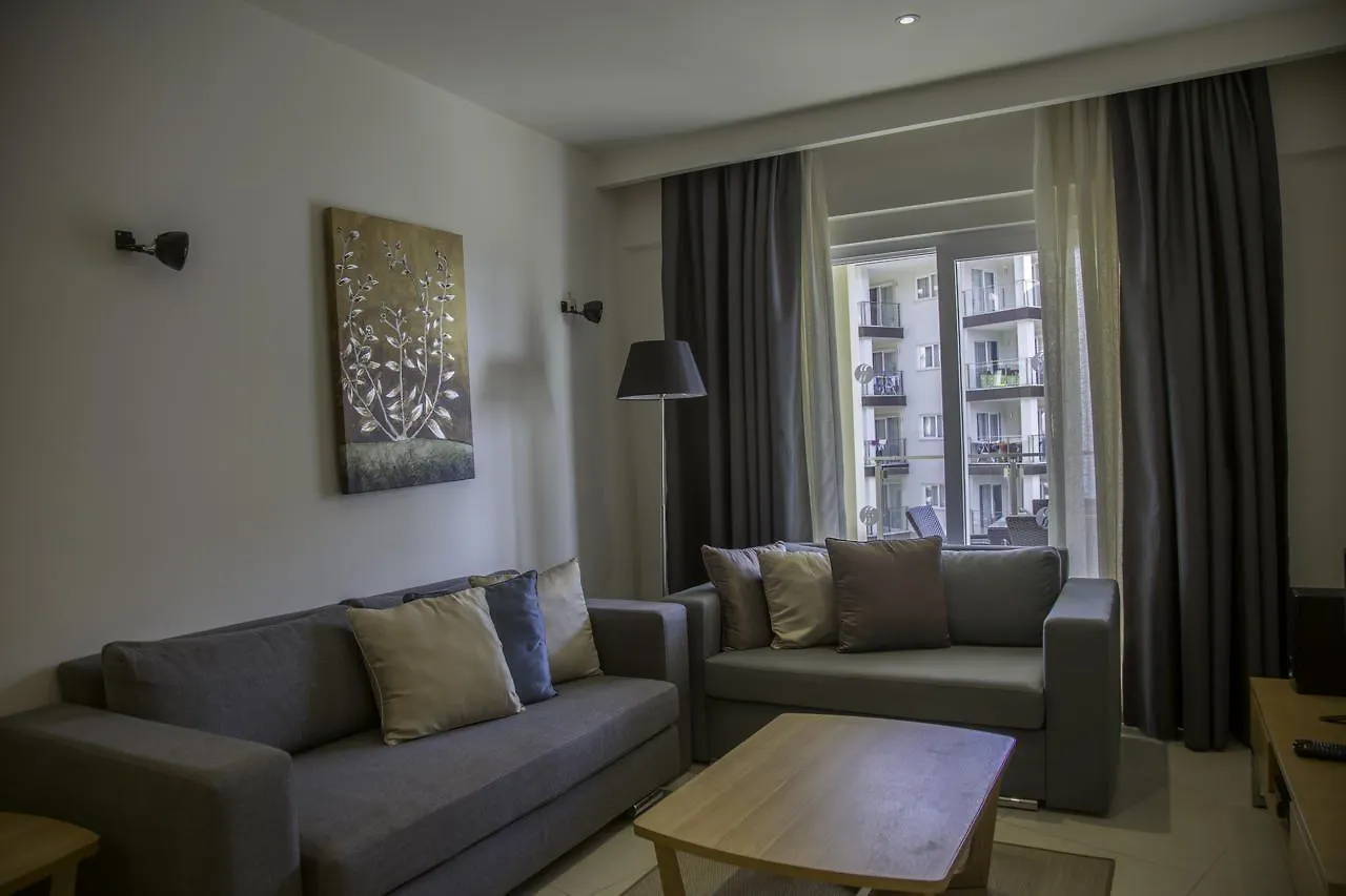 Ramada Hotel & Suites By Wyndham Kusadası